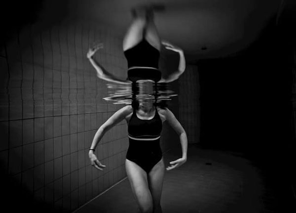 Transformez votre Piscine en Salle de Fitness : Guide Complet pour une Aquagym efficace chez Soi
