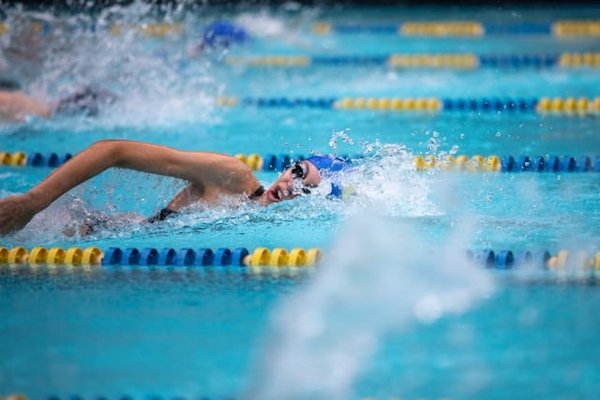 Maîtrisez l'Art de la Piscine : Apprenez les Différentes Nages et Leurs Caractéristiques
