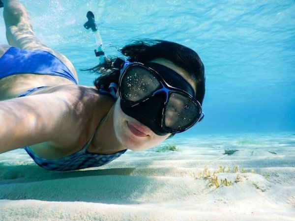 Plongez dans le bleu : Top 10 des meilleurs sites de snorkeling de France